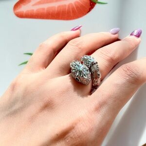 Elegant Silver and Blue Women's Ring